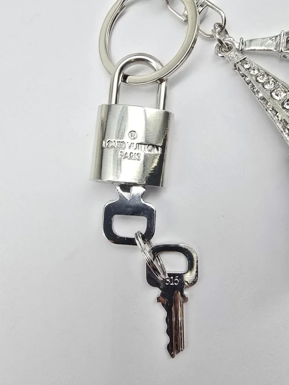 Authentic Louis Vuitton Silver Lock 🔒 Unbranded Eiffel Tower Keychain
